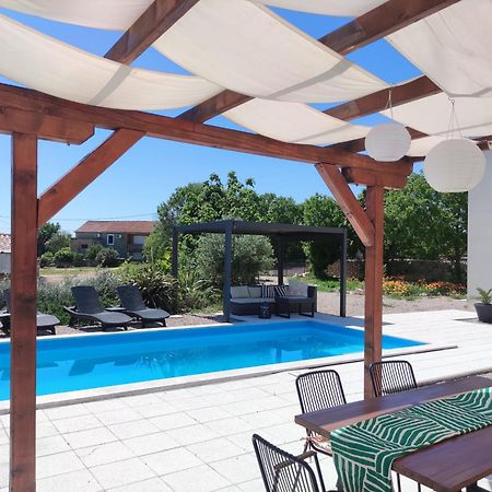 Lazy 8 Villa Garica 외부 사진