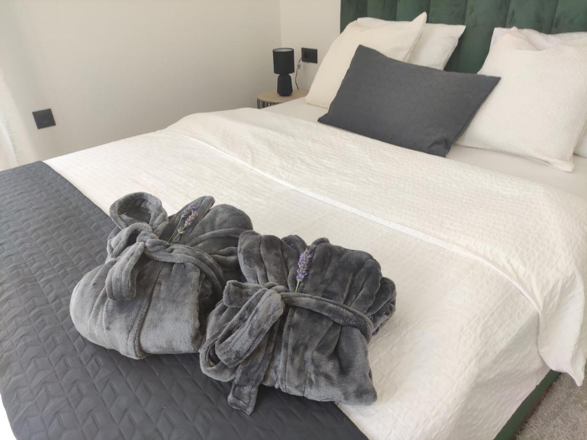 Lazy 8 Villa Garica 외부 사진