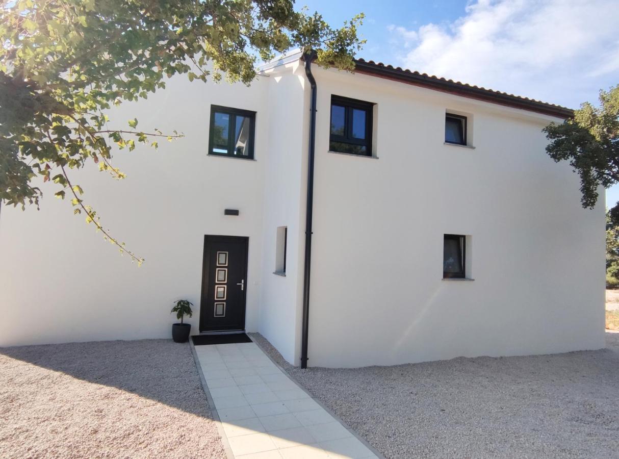Lazy 8 Villa Garica 외부 사진